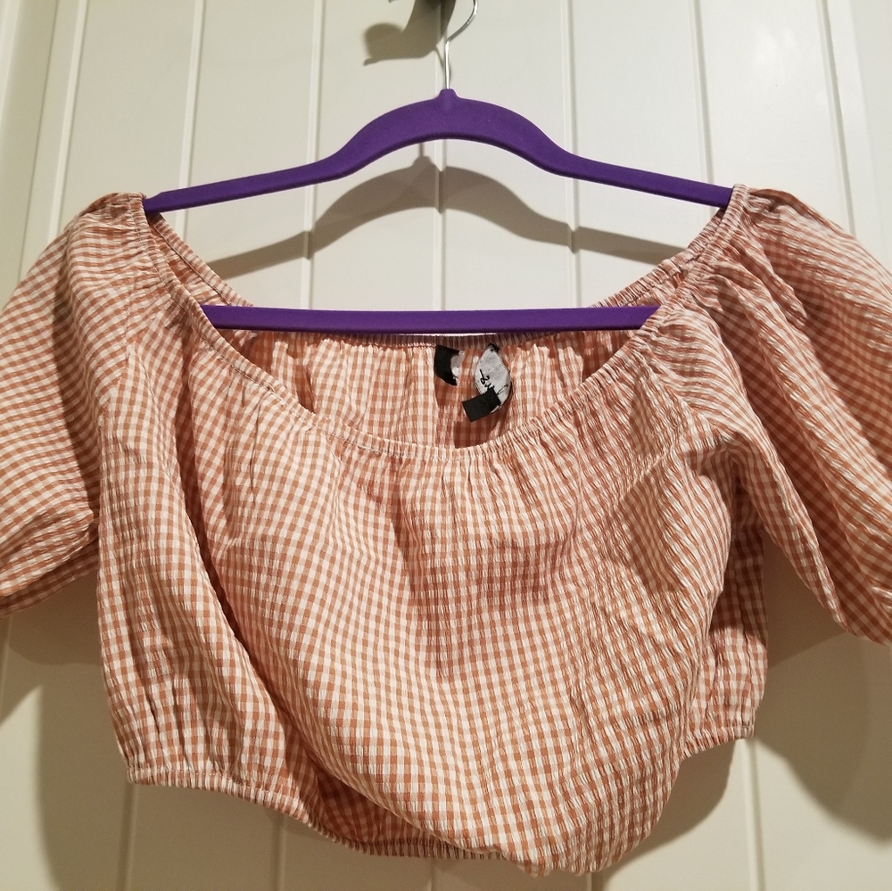 Crop top - Picture 2 of 4